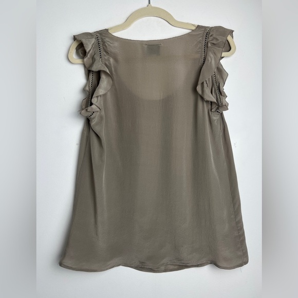 GREYLIN Taupe 100% Silk Ruffle Ladder Stitch Chic Classic Minimalist Top Sz S - Picture 4 of 7